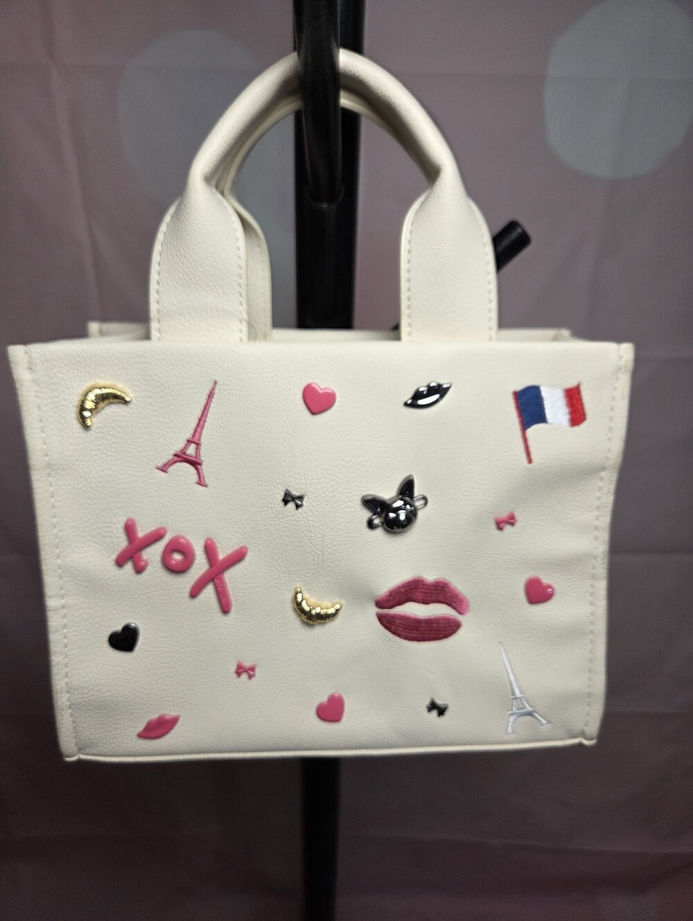 NWT betsey Johnson RARE Nora Embossed Paris Tote/crossbody In Cream